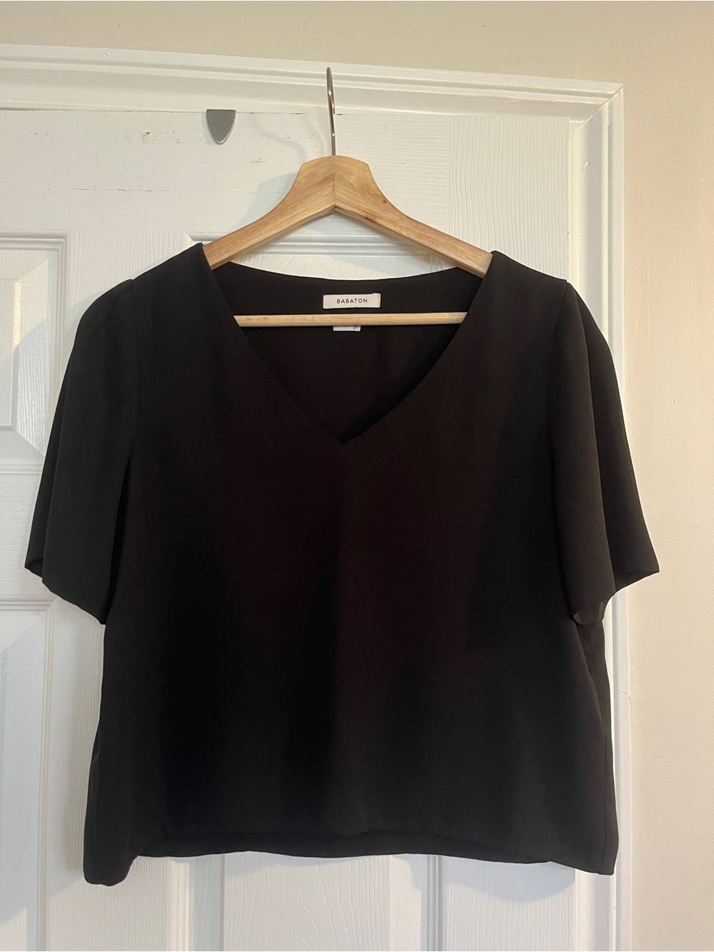 Babaton Randy Blouse - Picture 2 of 7